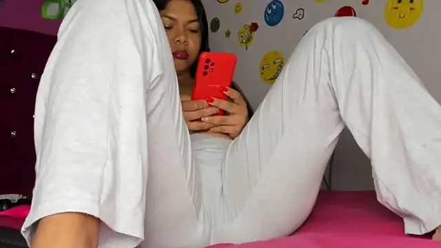 DIORA Latina online show from 6, 1, 2025