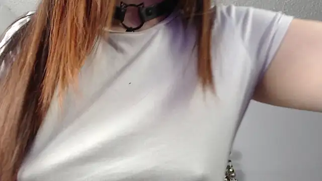 Snapshot of Miiaa_wallace chatting on 23, 12, 2024 Miiaa wallace online show from 23, 12, 2024