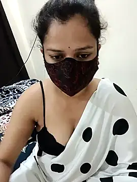 Snapshot of payal_sharma1 chatting on 1, 12, 2024 payal sharma1 online show from 1, 12, 2024