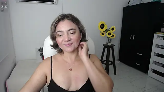 Ghada milf online show from 14, 3, 2025