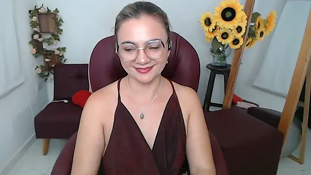 Snapshot of Ghada_milf chatting on 8, 6, 2026 Ghada milf online show from 8, 6, 2026