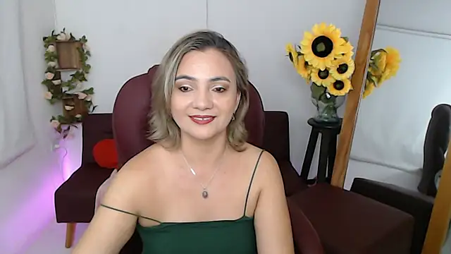 Snapshot of Ghada_milf chatting on 6, 7, 2026 Ghada milf online show from 6, 7, 2026