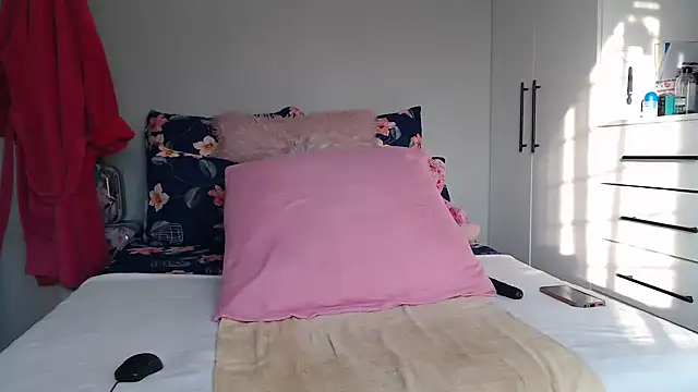 Snapshot of Amberbela chatting on 25, 10, 2025 Amberbela online show from 25, 10, 2025