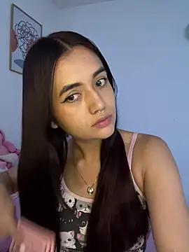 Snapshot of HallieLemon1 chatting on 7, 1, 2026 HallieLemon1 online show from 7, 1, 2026