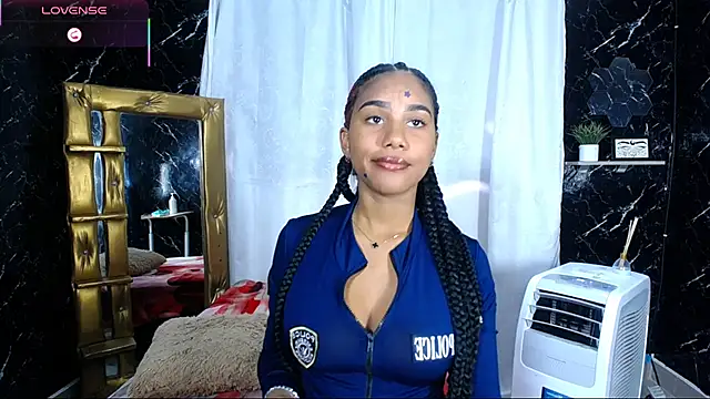 Hillary queen online show from 10, 11, 2025