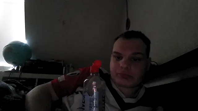 Nicolasjlhkjzl online show from 2, 4, 2026