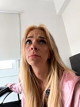 Snapshot of Lexa_xoxo chatting on 12, 2, 2026 Lexa xoxo online show from 12, 2, 2026