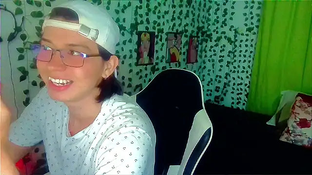 Snapshot of Andy_gray chatting on 6, 5, 2026 Andy gray online show from 6, 5, 2026