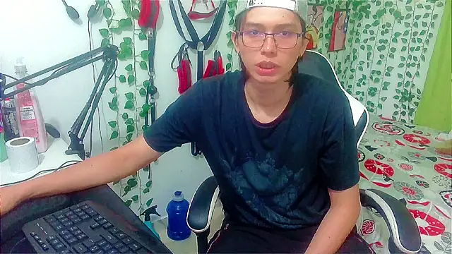 Snapshot of Andy_gray chatting on 14, 5, 2026 Andy gray online show from 14, 5, 2026