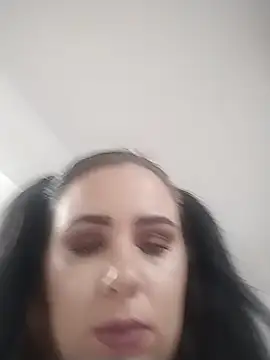 AdelinaJude online show from 31, 5, 2026