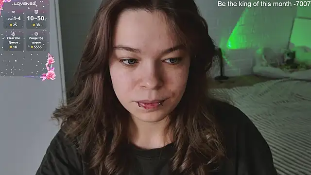 ValBae online show from 22, 3, 2025