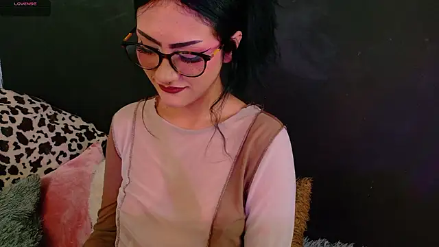 Snapshot of miluv19 chatting on 18, 7, 2026 miluv19 online show from 18, 7, 2026