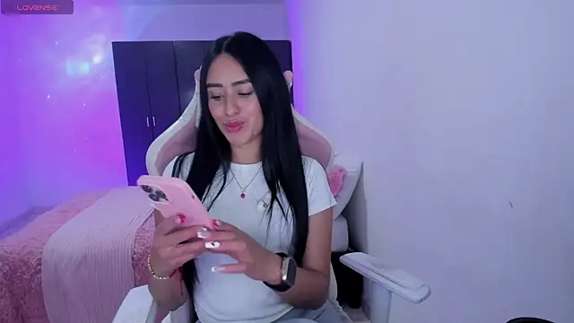 Tinylottie online show from 7, 4, 2026