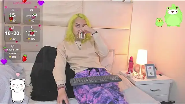 -kisa  online show from 24, 10, 2025