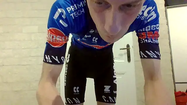 Snapshot of sportslet1 chatting on 14, 4, 2026 sportslet1 online show from 14, 4, 2026