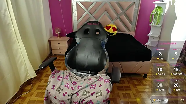 Snapshot of brithany_smiith_ chatting on 8, 1, 2025 brithany smiith online show from 8, 1, 2025