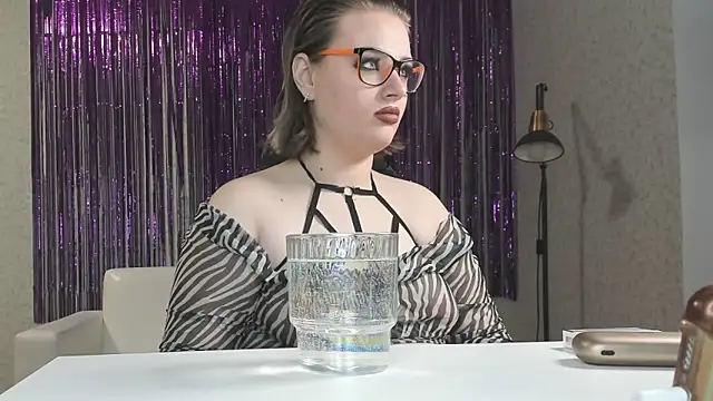 Snapshot of Seductive_She_Wolf chatting on 14, 2, 2025 Seductive She Wolf online show from 14, 2, 2025