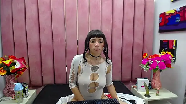 Samantha Smiith online show from 13, 12, 2024