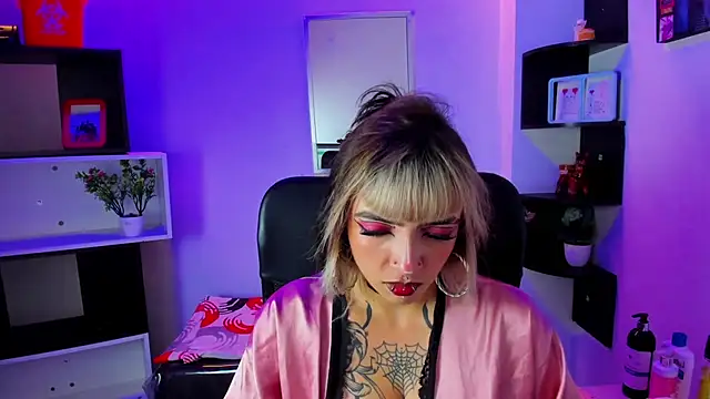 Samantha Smiith online show from 9, 7, 2026