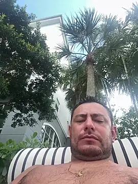 Snapshot of afro1986 chatting on 5, 4, 2026 afro1986 online show from 5, 4, 2026