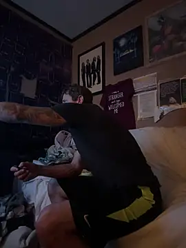 UtopianMisfit1 online show from 1, 2, 2026