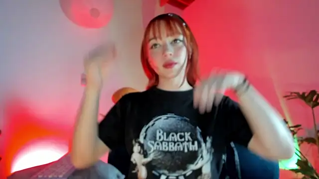 Snapshot of sweeet_peach chatting on 24, 3, 2026 sweeet peach online show from 24, 3, 2026