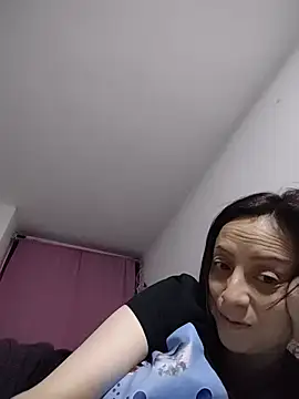 catalinamommyx online show from 9, 7, 2026