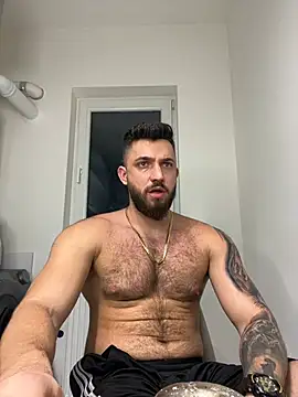 Snapshot of LoveIsBlind_ chatting on 17, 12, 2024 LoveIsBlind  online show from 17, 12, 2024