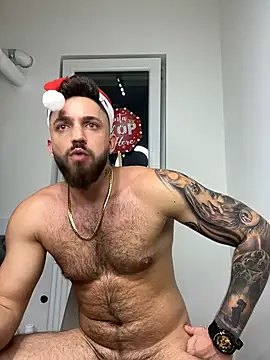 Snapshot of LoveIsBlind_ chatting on 24, 12, 2024 LoveIsBlind  online show from 24, 12, 2024