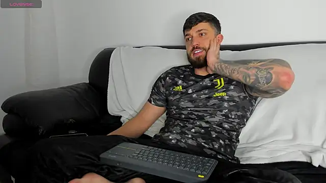LoveIsBlind  online show from 9, 5, 2026