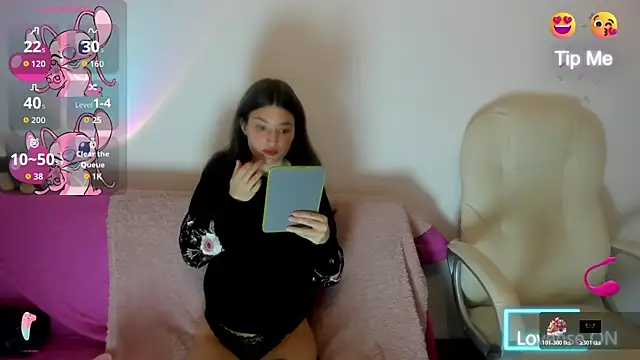 Tesa cute online show from 24, 10, 2025