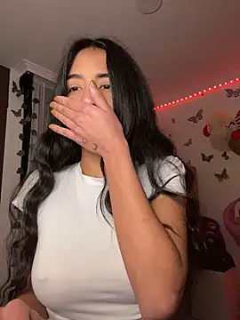 Snapshot of lina_pink chatting on 30, 12, 2024 lina pink online show from 30, 12, 2024