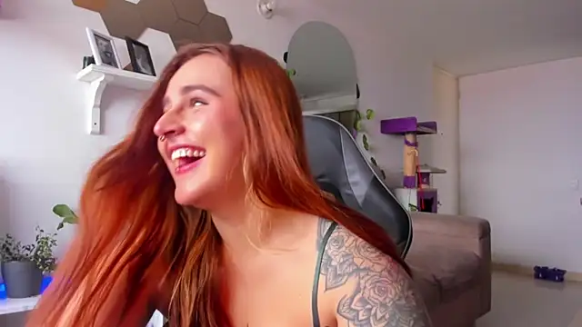 Snapshot of evy_orange1 chatting on 6, 2, 2026 evy orange1 online show from 6, 2, 2026