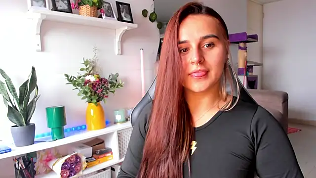 Snapshot of evy_orange1 chatting on 16, 3, 2026 evy orange1 online show from 16, 3, 2026