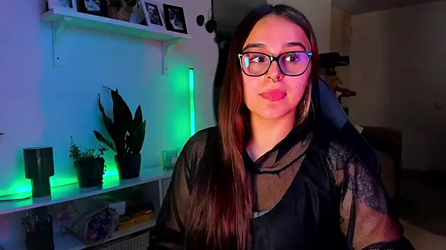 Snapshot of evy_orange1 chatting on 25, 3, 2026 evy orange1 online show from 25, 3, 2026