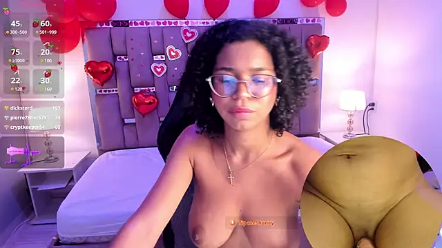 Snapshot of MilaHall_ chatting on 7, 2, 2025 MilaHall online show from 7, 2, 2025