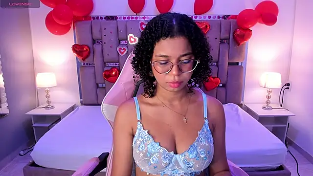 Snapshot of MilaHall_ chatting on 14, 2, 2025 MilaHall online show from 14, 2, 2025