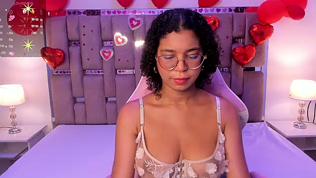 Snapshot of MilaHall_ chatting on 24, 2, 2025 MilaHall online show from 24, 2, 2025