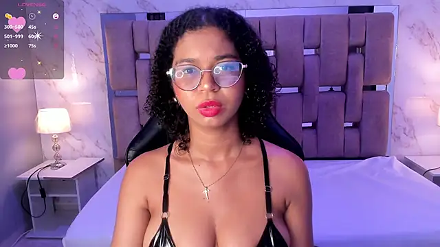 Snapshot of MilaHall_ chatting on 20, 3, 2025 MilaHall online show from 20, 3, 2025