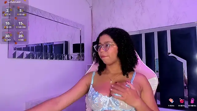 Snapshot of MilaHall_ chatting on 24, 9, 2025 MilaHall online show from 24, 9, 2025