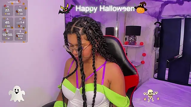 Snapshot of MilaHall_ chatting on 31, 10, 2025 MilaHall online show from 31, 10, 2025