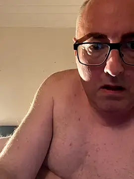 Snapshot of Ronaldo50_DK chatting on 5, 11, 2025 Ronaldo50 DK online show from 5, 11, 2025