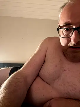 Snapshot of Ronaldo50_DK chatting on 19, 11, 2025 Ronaldo50 DK online show from 19, 11, 2025