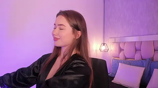 Snapshot of Roxie-Summers11 chatting on 27, 1, 2025 Roxie-Summers11 online show from 27, 1, 2025