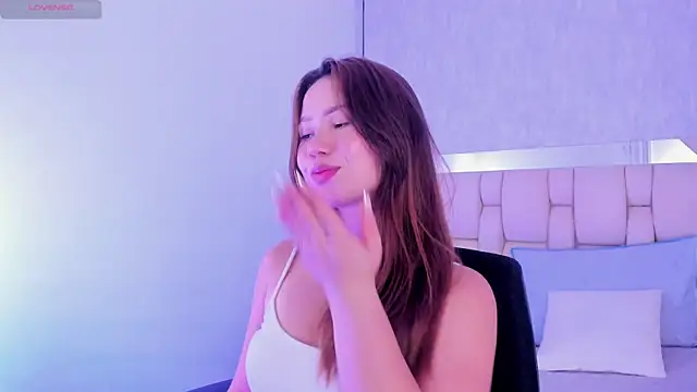 Snapshot of Roxie-Summers11 chatting on 19, 2, 2025 Roxie-Summers11 online show from 19, 2, 2025