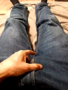 Snapshot of Big_Dick_22_in_Room chatting on 3, 3, 2025 Big Dick 22 in Room online show from 3, 3, 2025