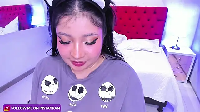 Snapshot of Emma_monserrat chatting on 14, 3, 2025 Emma monserrat online show from 14, 3, 2025