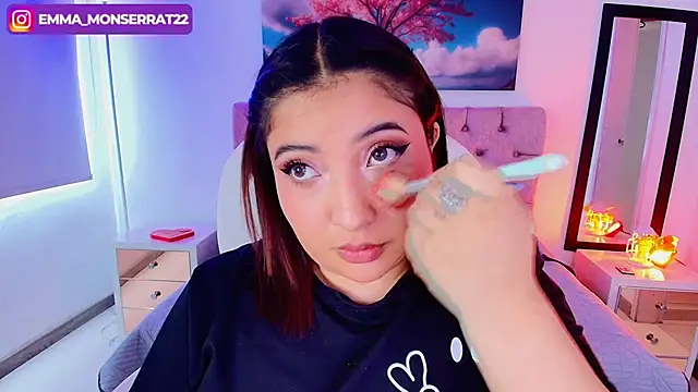 Snapshot of Emma_monserrat chatting on 24, 9, 2025 Emma monserrat online show from 24, 9, 2025