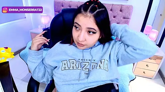 Snapshot of Emma_monserrat chatting on 5, 12, 2025 Emma monserrat online show from 5, 12, 2025