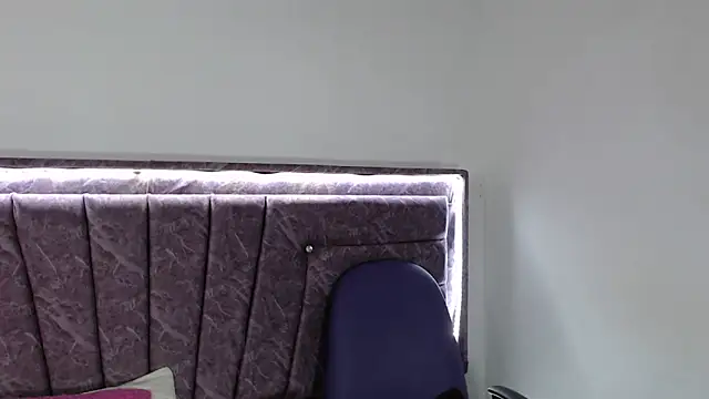 Snapshot of Penelope_Fox14 chatting on 13, 11, 2025 Penelope Fox14 online show from 13, 11, 2025